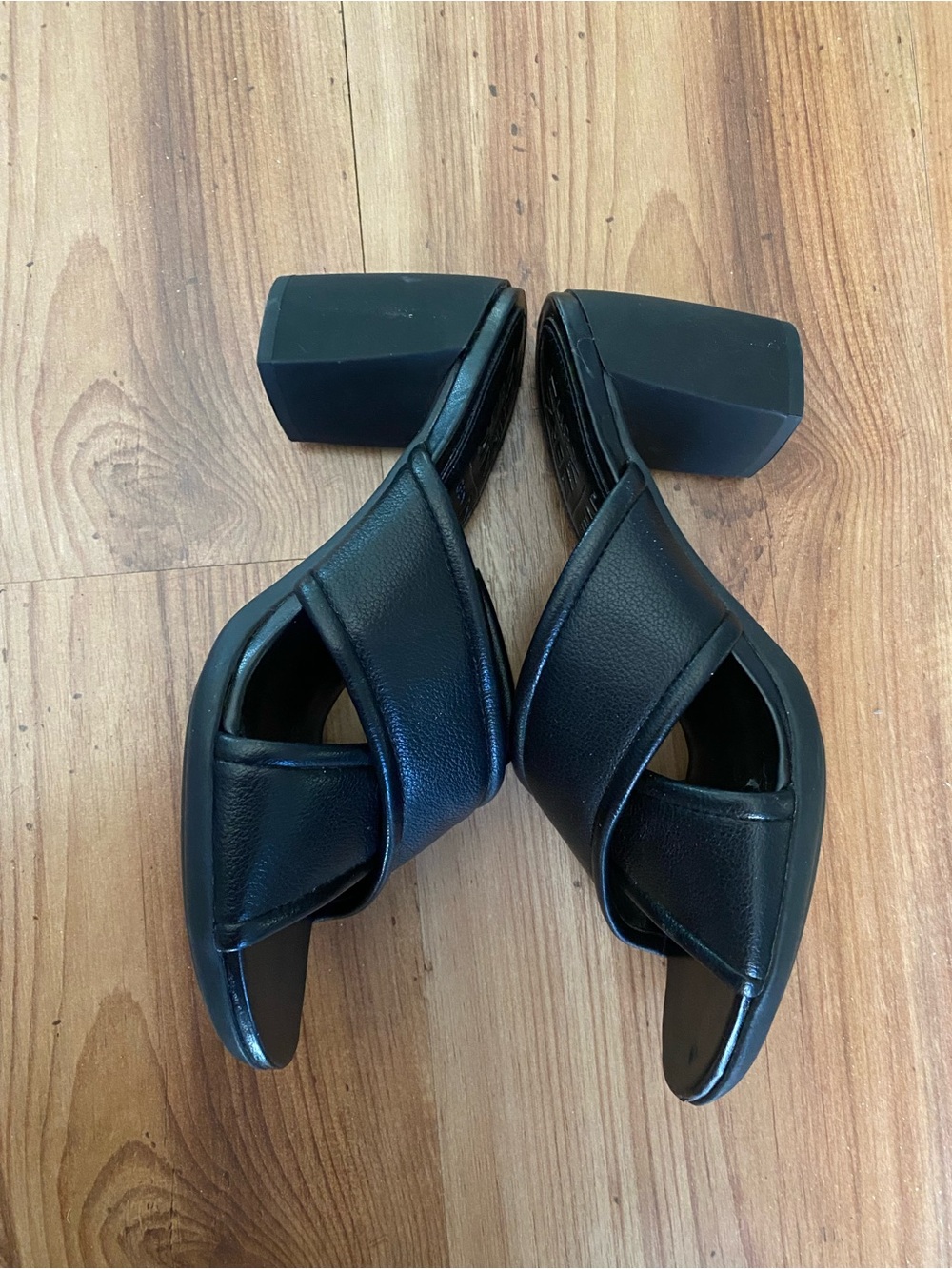 Naturalizer Black Crisscross Mule Womens Sandals size 6.5 Block Heels 3 inches - Picture 3 of 9